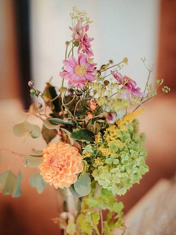 Der Blumenschmuck bei der Montagsrunde im Greenvieh